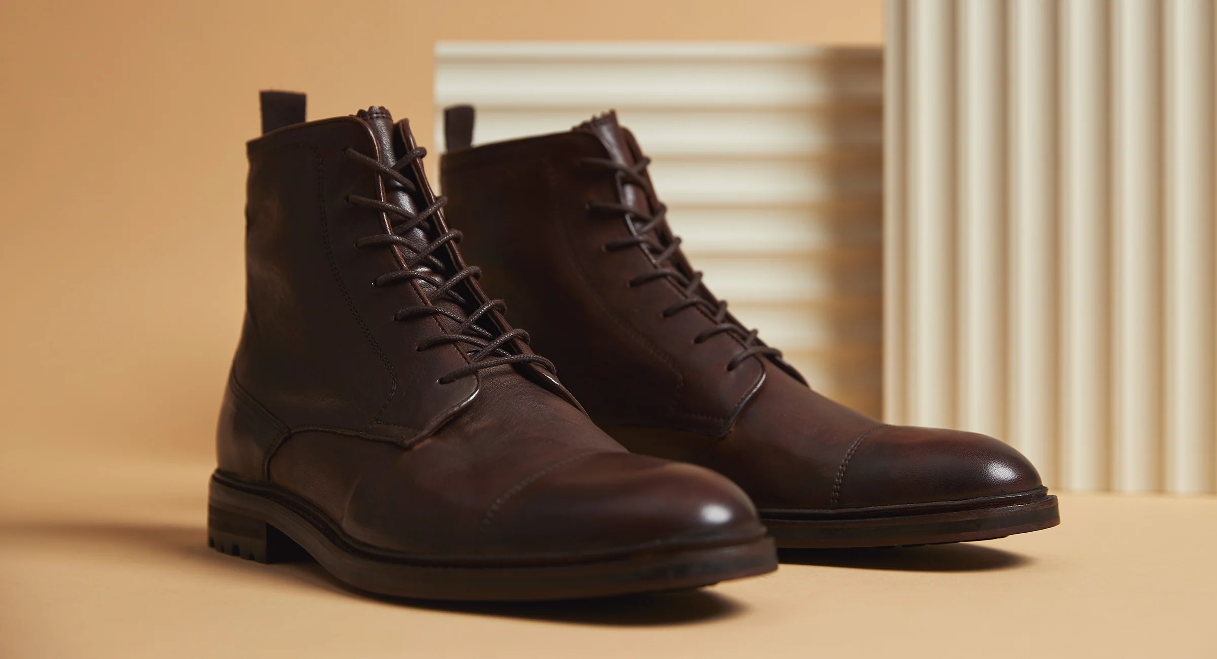 Chaves Dark Brown - Image 9