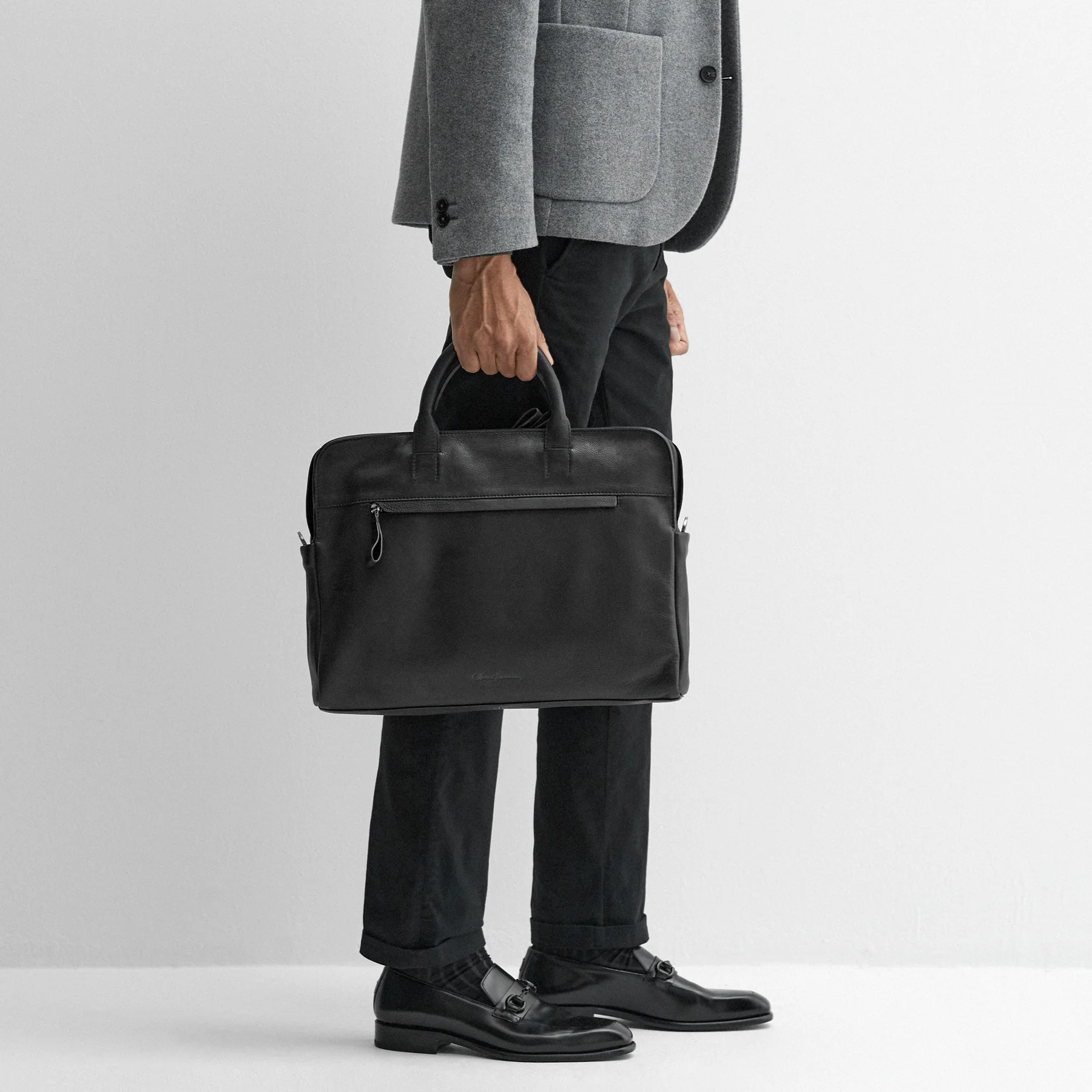 Cranstall Black - Image 3