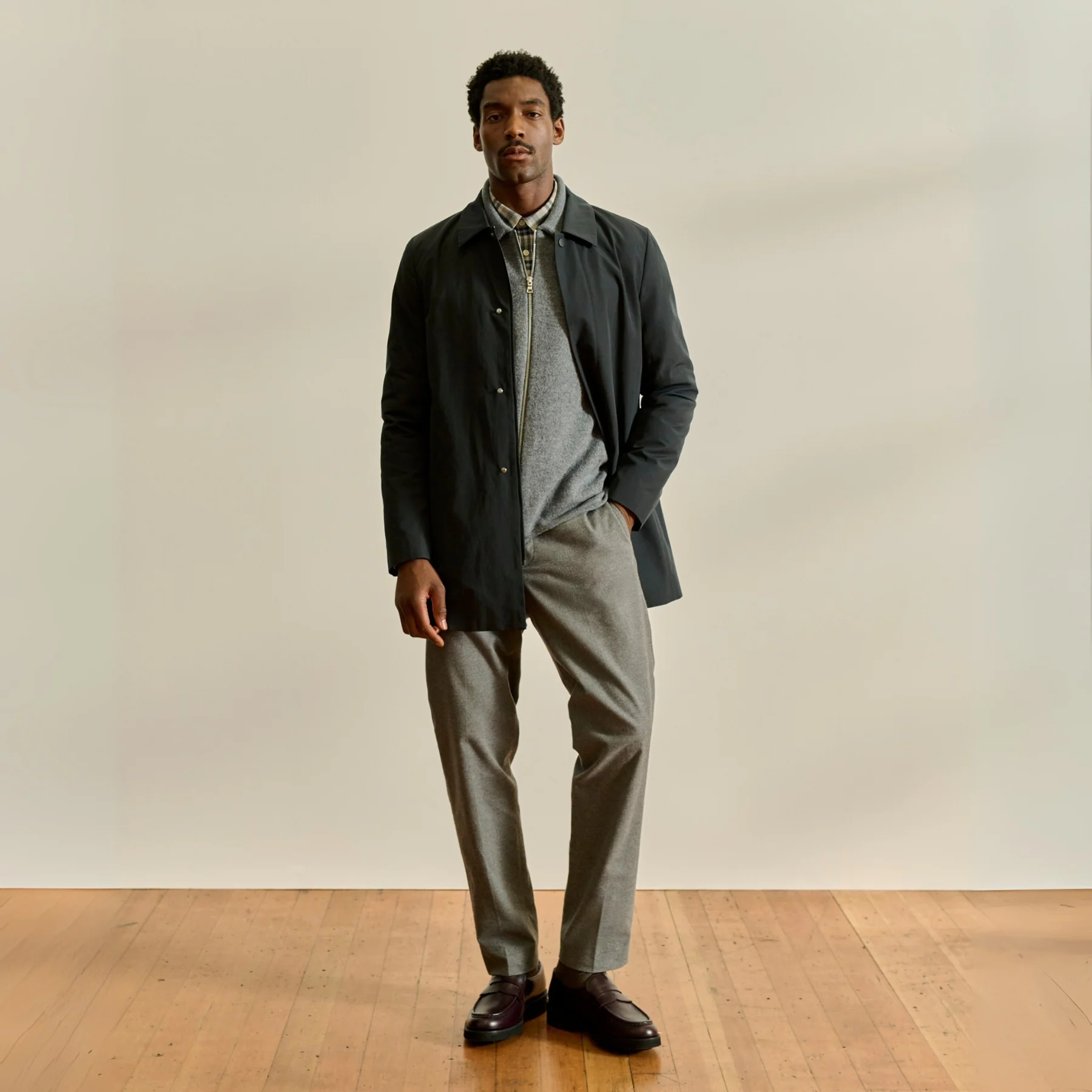 Huntingfield Navy - Image 3