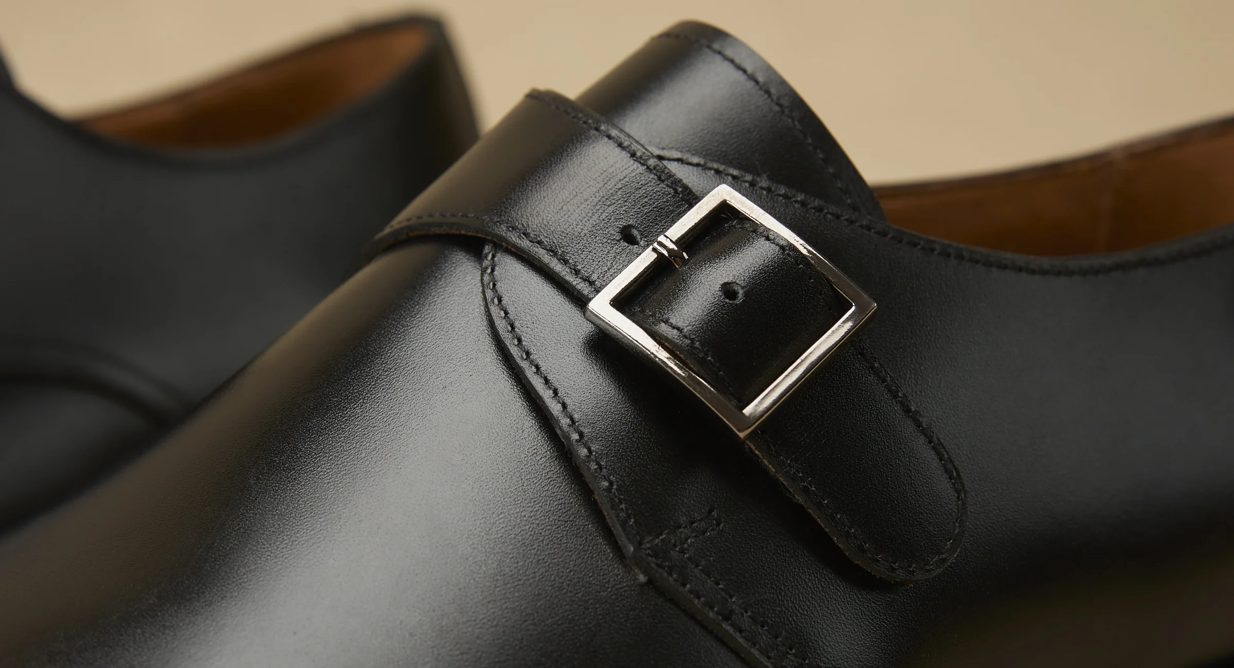 Idbury Black - Image 9