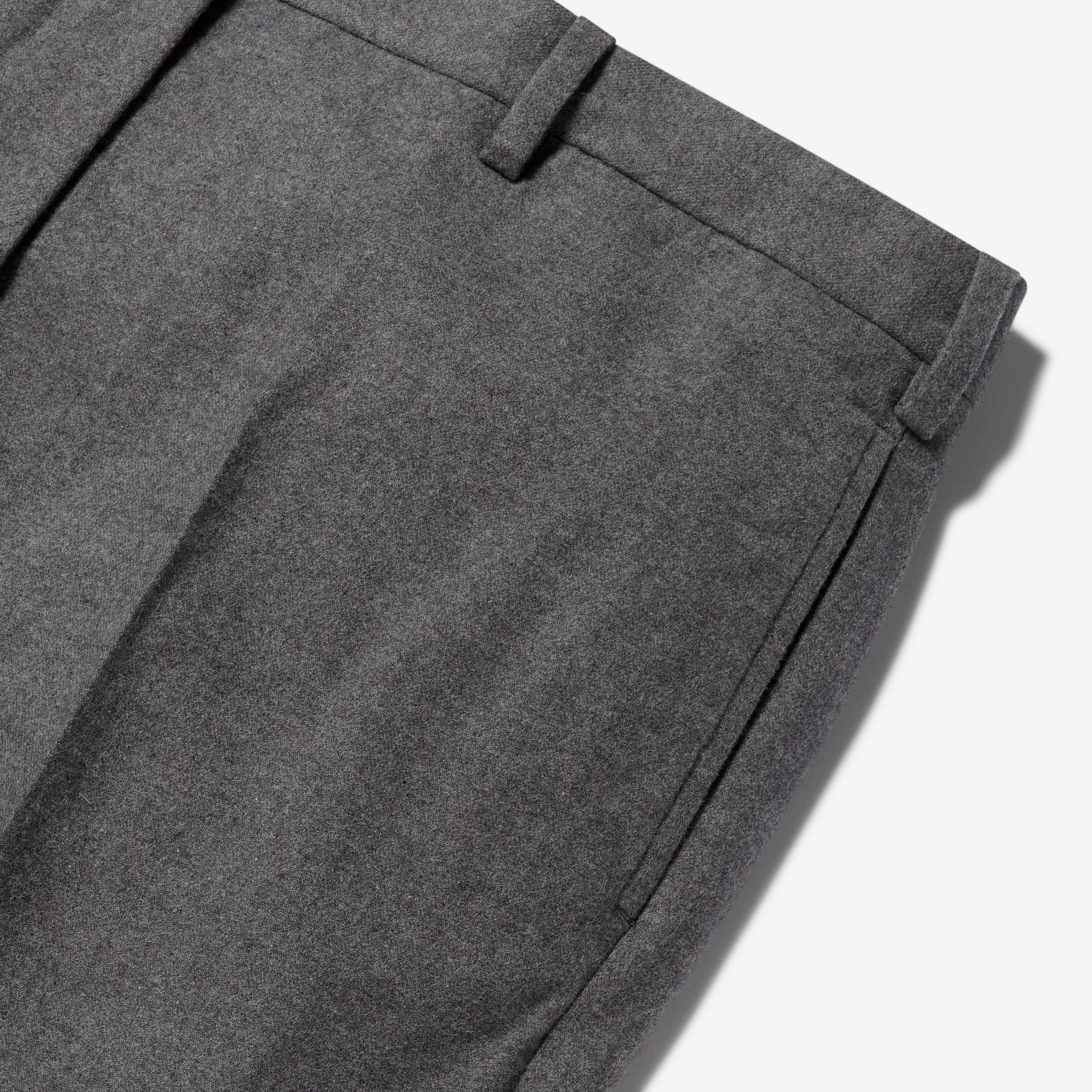 Penela Grey - Image 7